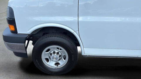 2022 Chevrolet Express 2500