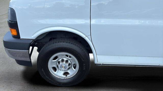 2022 Chevrolet Express 2500