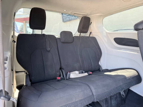 2017 Chrysler Pacifica Touring