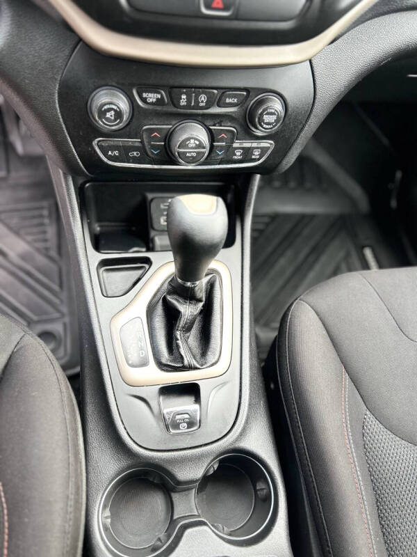 2017 Jeep Cherokee Latitude