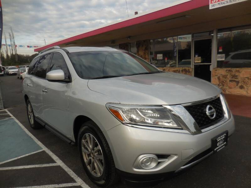 2015 Nissan Pathfinder for sale at Auto 4 Less in Fremont CA