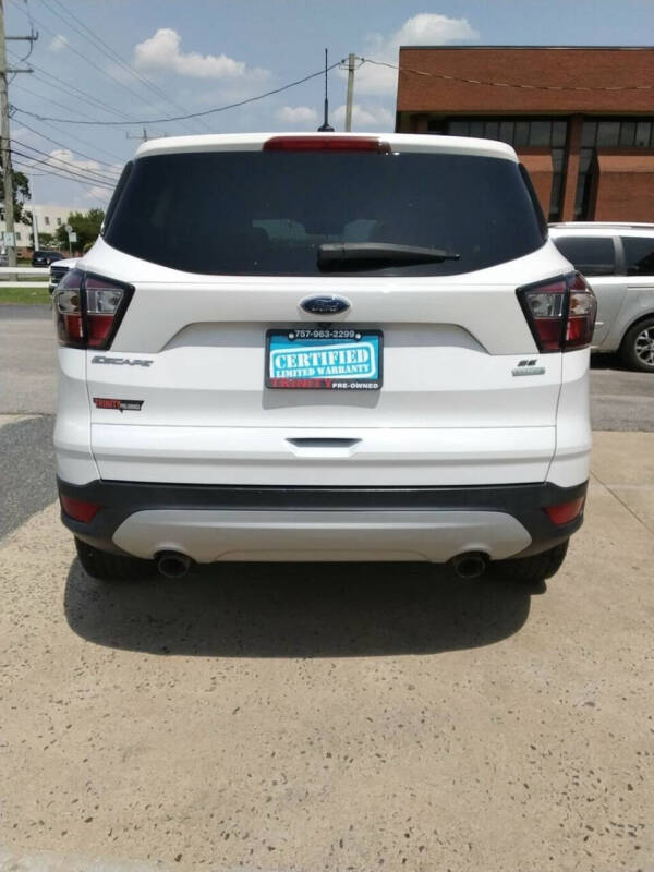 2017 Ford Escape SE