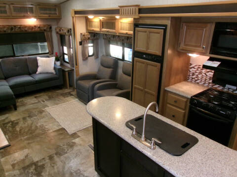 2015 Crossroads RV Cruiser 305RS