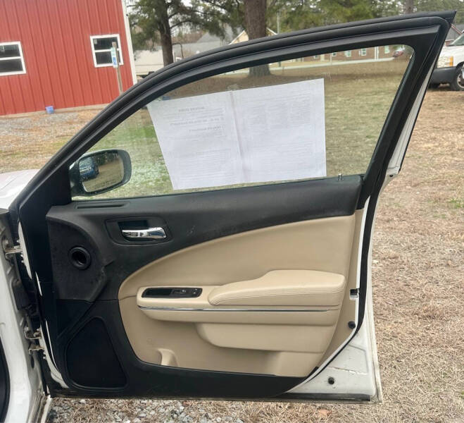 2014 Dodge Charger SE