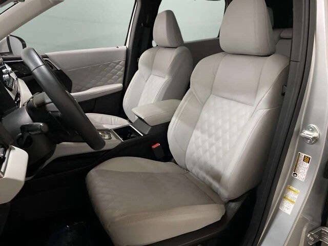 2025 Mitsubishi Outlander PHEV SEL