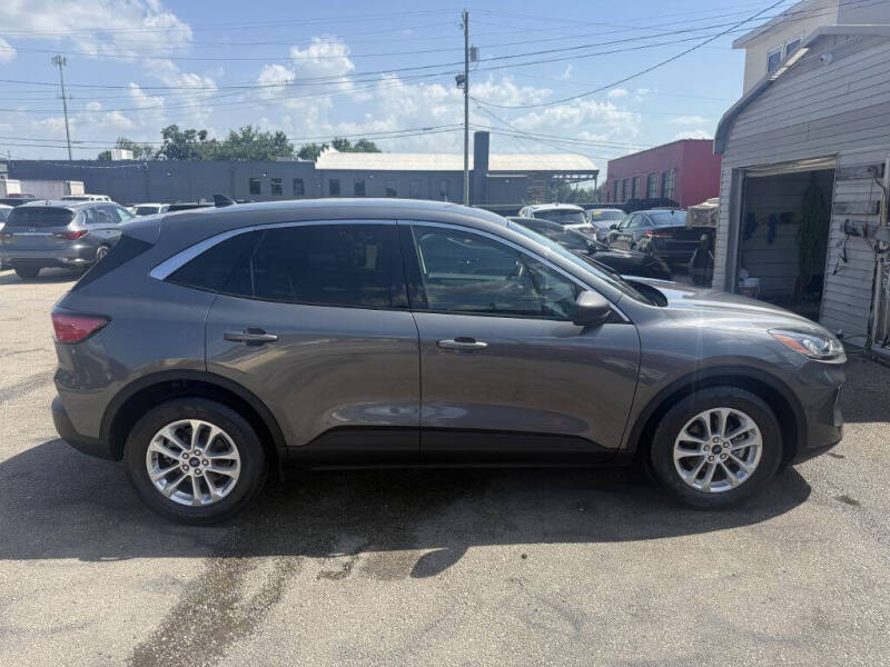 2022 Ford Escape Hybrid SE