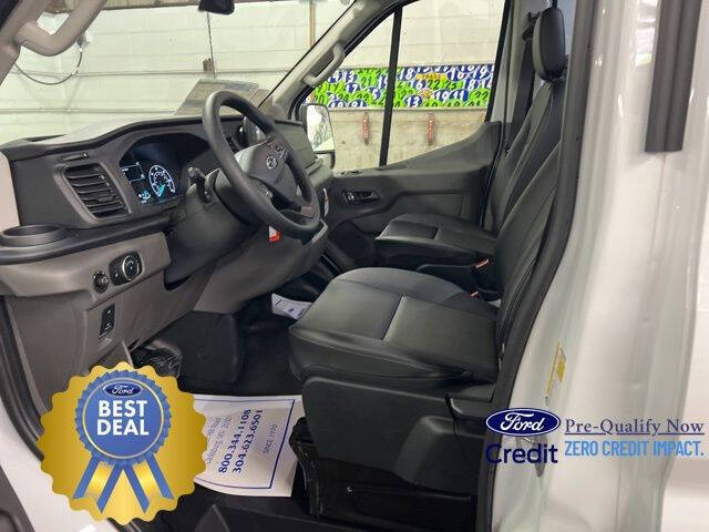 2025 Ford Transit 250