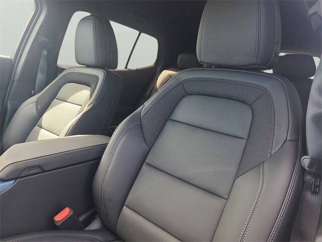 2026 Chevrolet Equinox EV LT 2