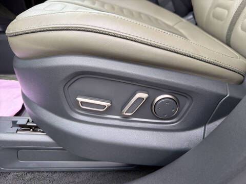 2023 Rivian R1T Launch Edition