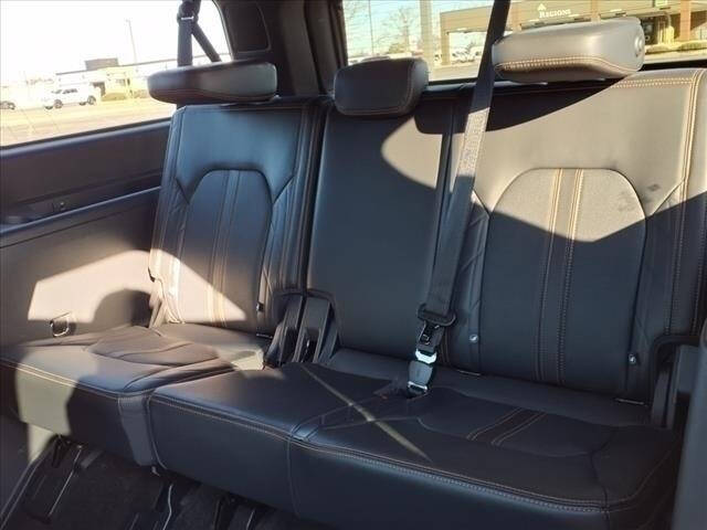 2022 Ford Expedition MAX Platinum