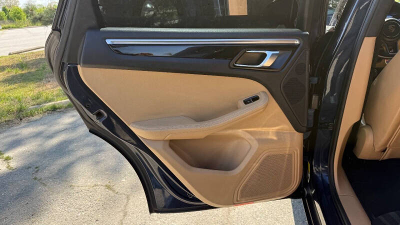 2018 Porsche Macan