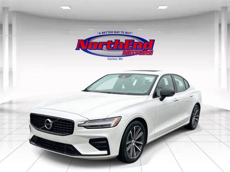 2022 Volvo S60 B5 Momentum