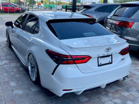 2020 Toyota Camry SE