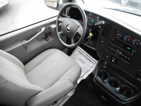2017 Chevrolet Express LT 3500