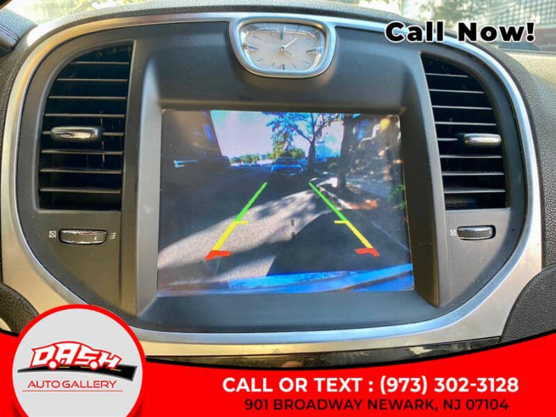 2011 Chrysler 300 Limited