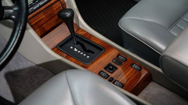 1989 Mercedes-Benz 300-Class 300 CE