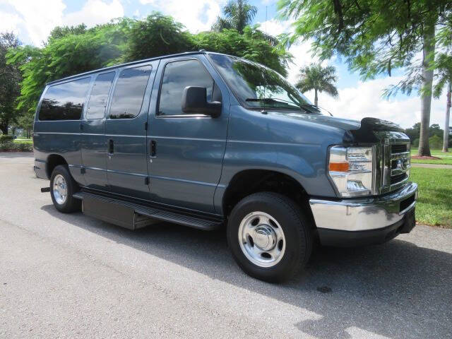 2013 Ford E-Series E-150 XLT