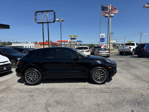 2017 Porsche Macan S