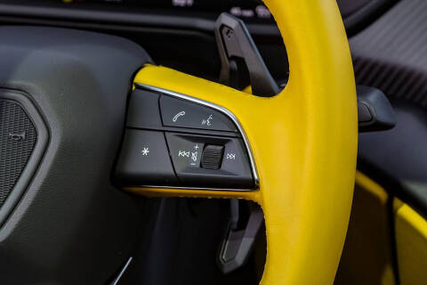 2024 Lamborghini Urus S