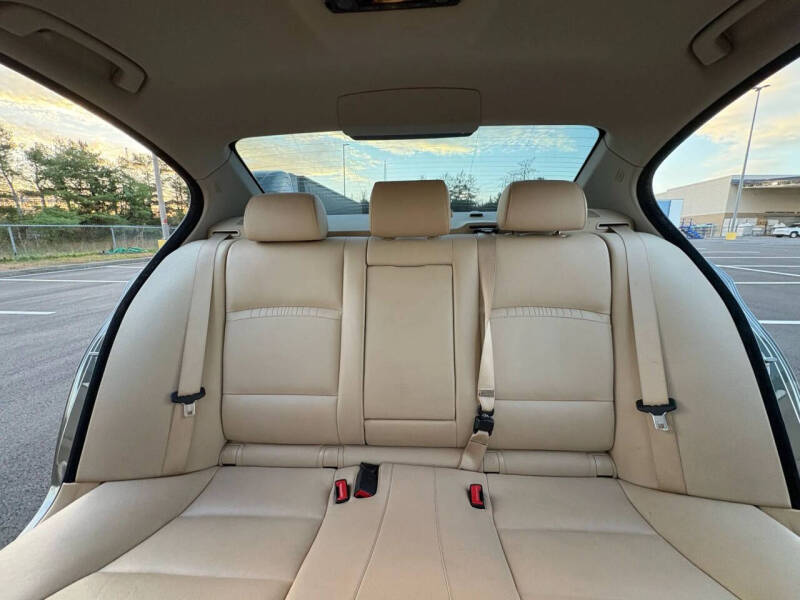 2015 BMW 5 Series 528i