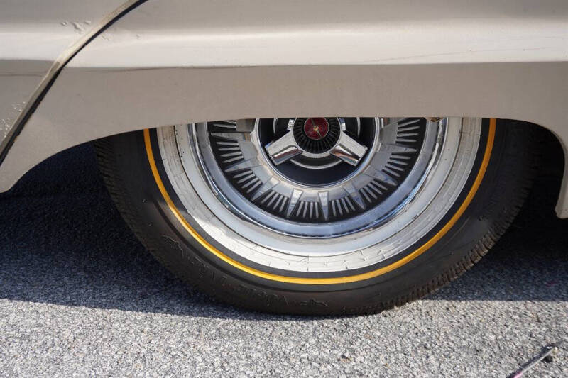 1964 Ford Thunderbird