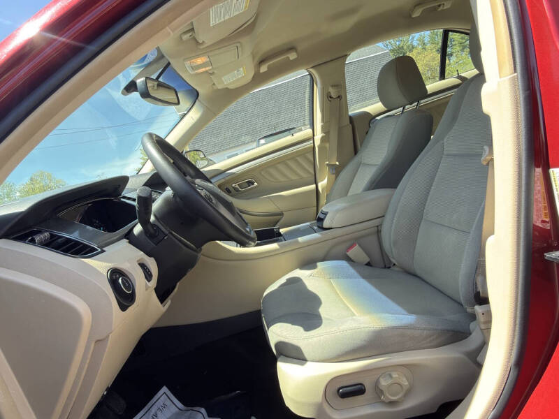 2013 Ford Taurus SEL