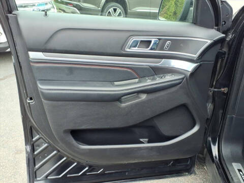 2017 Ford Explorer Sport