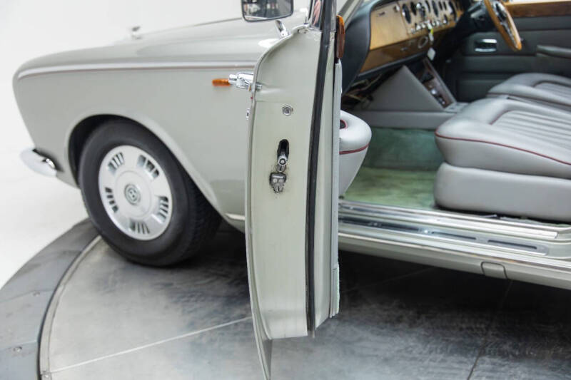 1967 Bentley T1 Saloon