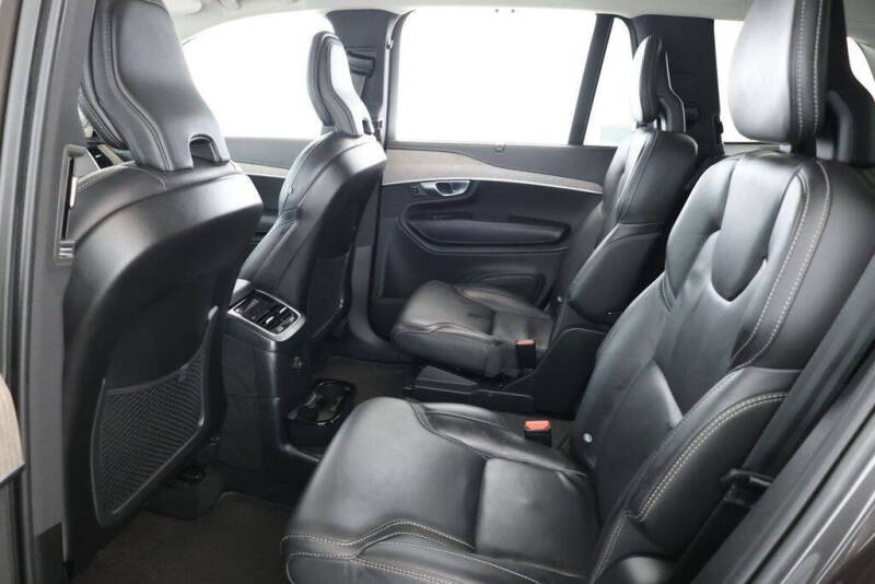 2023 Volvo XC90 Recharge T8 Ultimate Bright Theme 6P