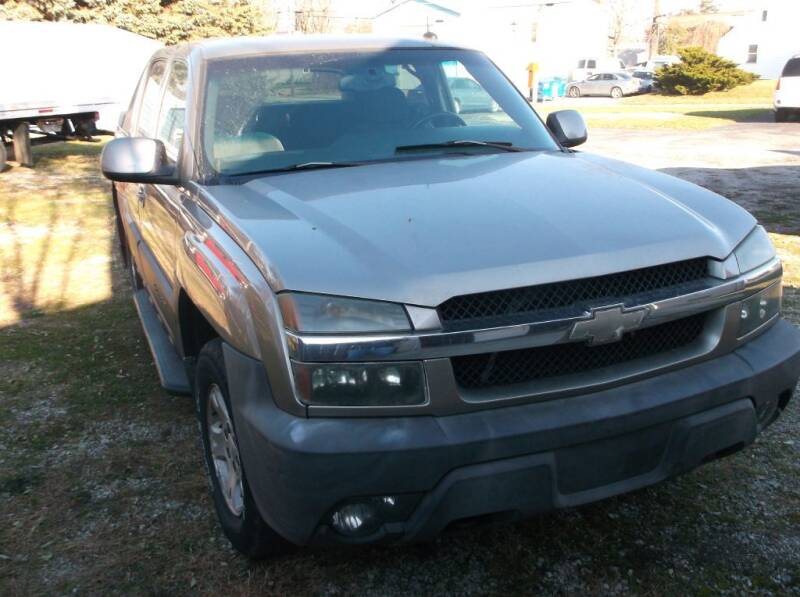 2003 Chevrolet Avalanche for sale at Straight Line Motors LLC in Fort Wayne IN