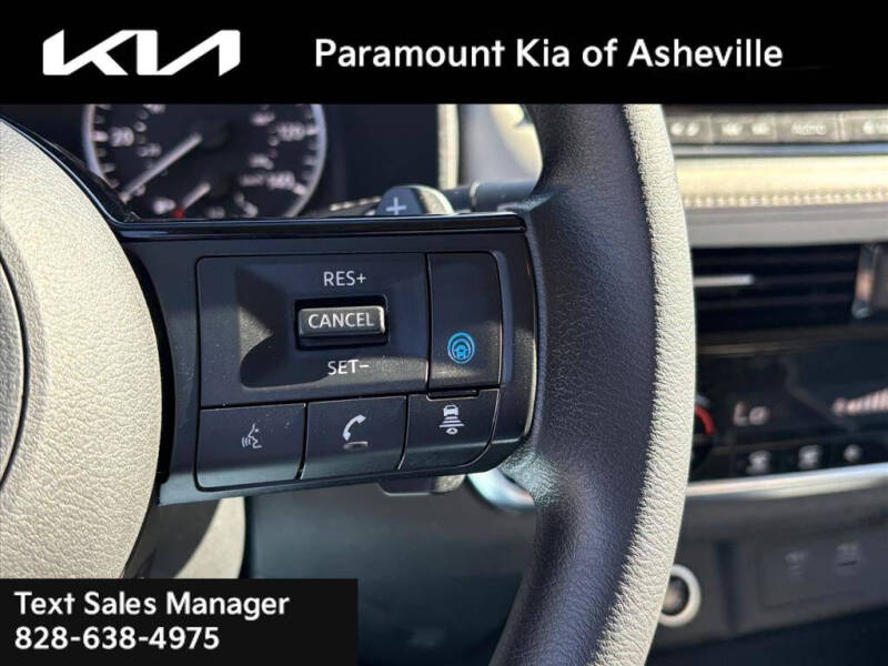 2022 Nissan Rogue SV