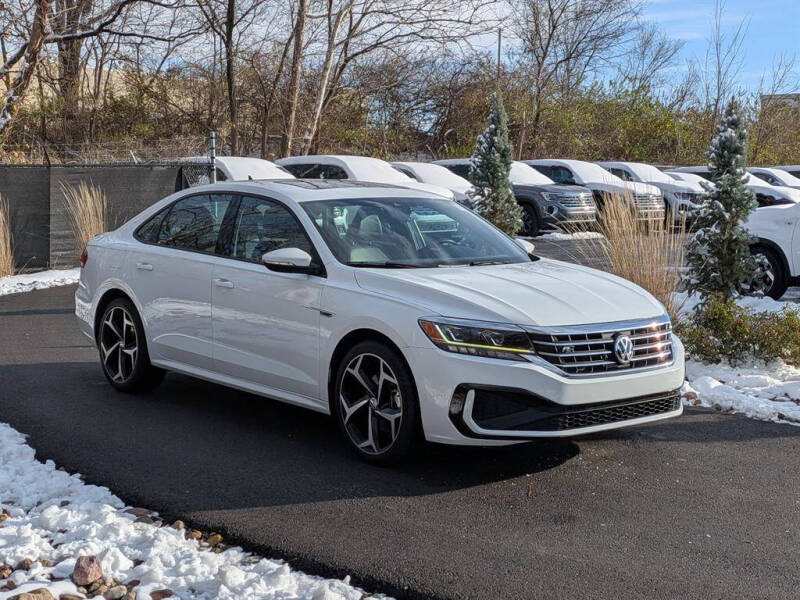 2021 Volkswagen Passat R-Line