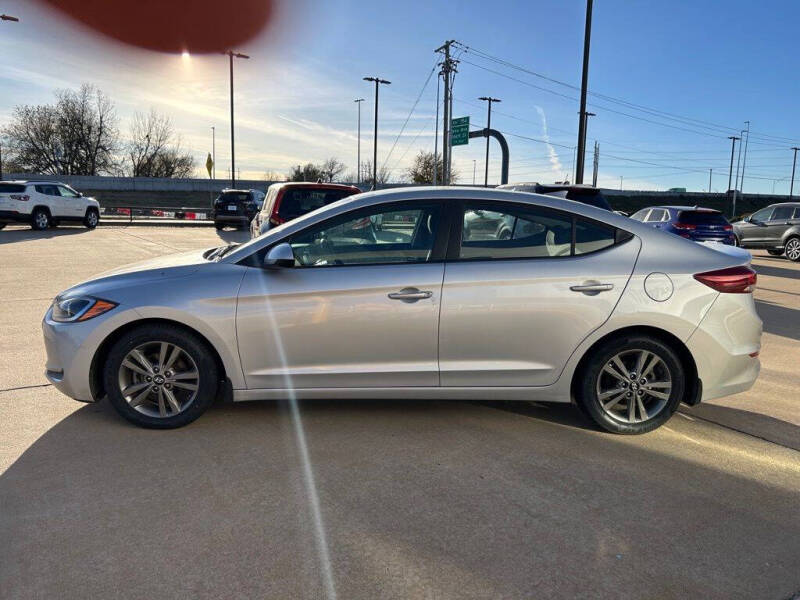 2018 Hyundai Elantra