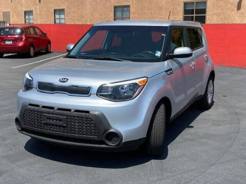 2015 Kia Soul for sale at CARSTER in Huntington Beach CA