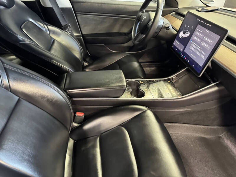 2019 Tesla Model 3 Mid Range