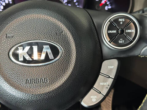 2016 Kia Soul +