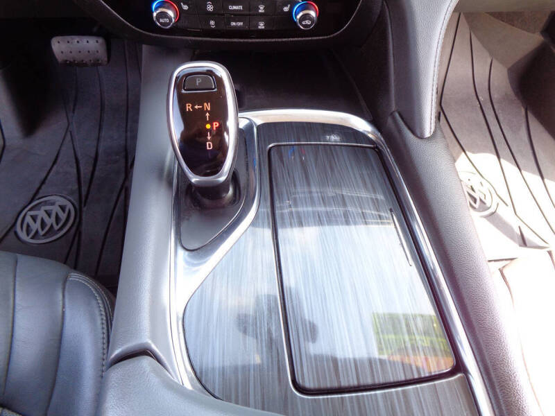 2018 Buick Enclave Essence