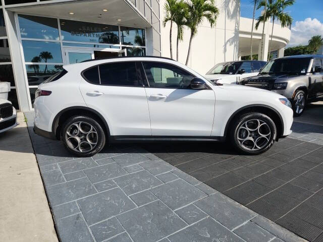 2024 Alfa Romeo Stelvio Sprint