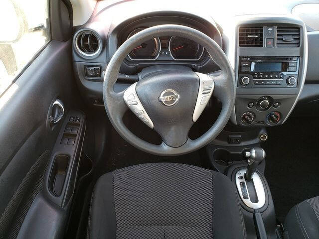 2017 Nissan Versa