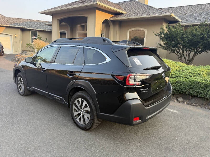 2023 Subaru Outback Premium