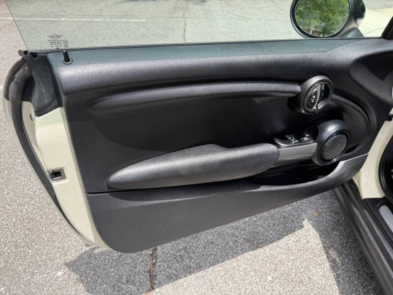 2017 MINI Hardtop 2 Door Cooper