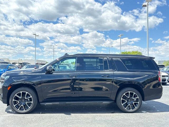 2024 Chevrolet Suburban RST