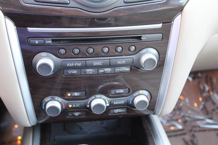 2013 Nissan Pathfinder SL