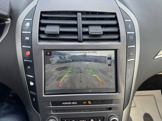 2017 Lincoln MKZ Premiere