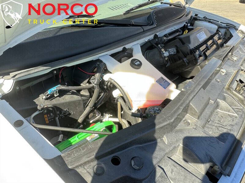 2023 GMC Savana 2500