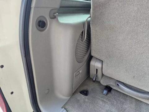 2004 Cadillac Escalade