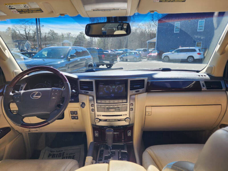 2013 Lexus LX 570