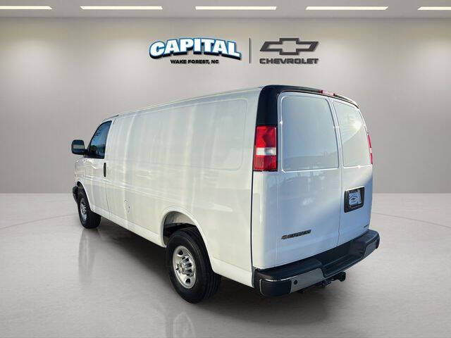 2025 Chevrolet Express 2500