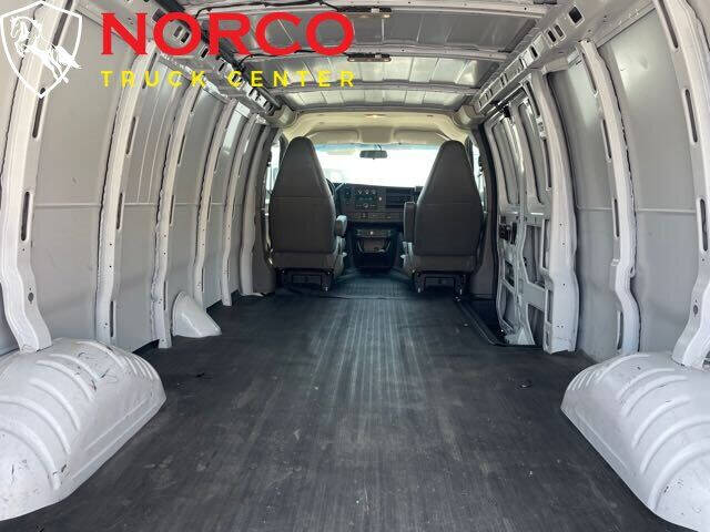 2021 Chevrolet Express 2500