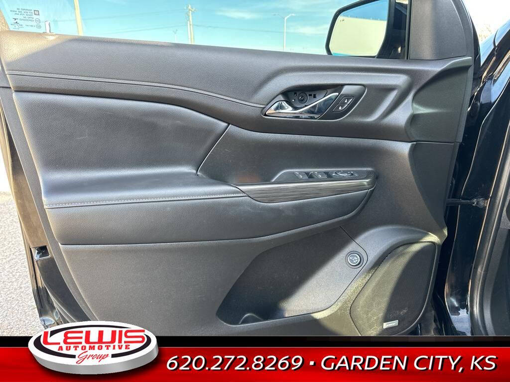 2019 GMC Acadia for sale at Lewis Chevrolet of Garden City in Garden City, KS